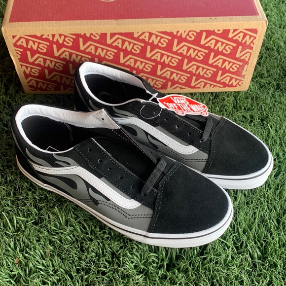 Vans Other - Vans old skool suede flame